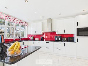 Photo 33- click for photo gallery